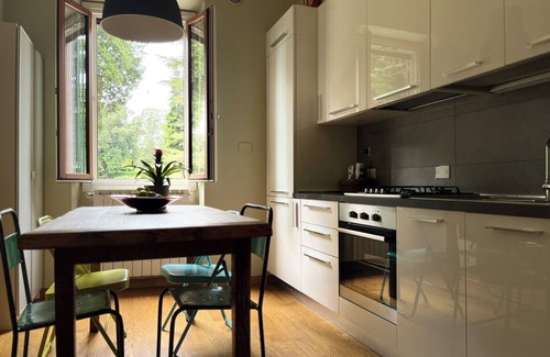 Santo Spirito Apartment | Garden View Haven: Torrigiani in San Frediano Awaits