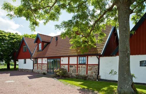 Simrishamn Bed & Breakfast | Discover Torsborgs Gård - Guest Rated 9.3/10 Experience