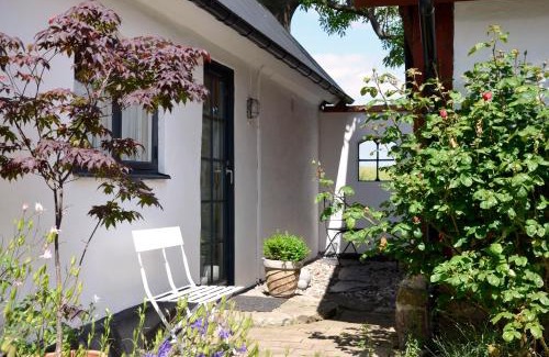 Simrishamn Bed & Breakfast | Discover Torsborgs Gård - Guest Rated 9.3/10 Experience