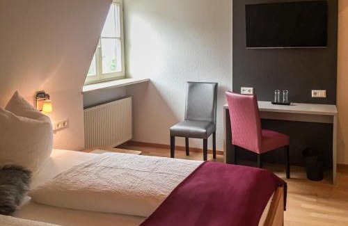 Tettnang Hotel | Explore Torstuben: Pet-Friendly with Breakfast & Dining