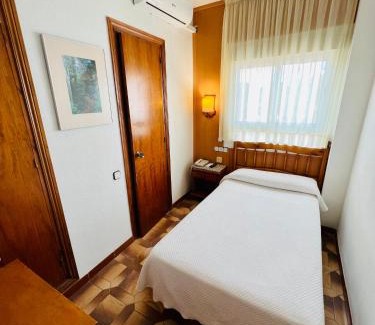 Tortosa Hotel | Budget-Friendly Tortosa Parc: Pet & Child Friendly Stay