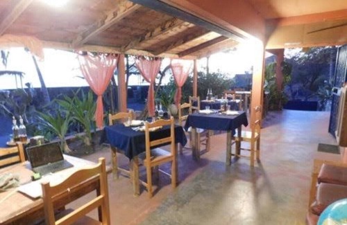 Sao Filipe Bed & Breakfast | Beachfront Tortuga B&B with Paradise Garden & Delicious Dining