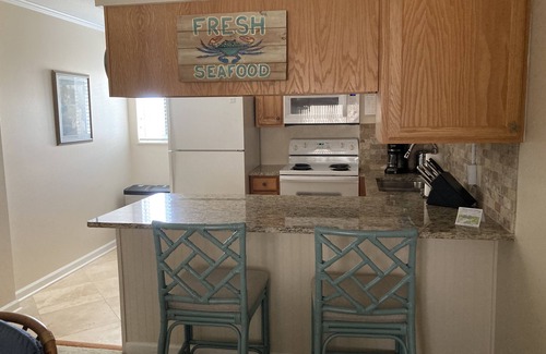 Emerald Isle Condo | Top-Rated Tortuga Oceanside Villa with Beachfront Views