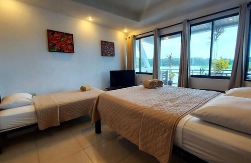 Tortuguero House | Tortuguero Adventures GuestHouse