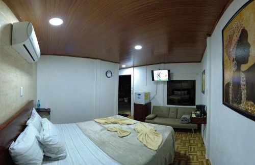 Tortuguero Hotel | Unforgettable Tortuguero7 Lake View with Oceanfront Pool