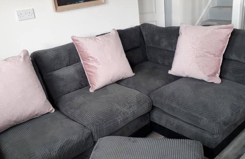 Tory Island Apartment | Inviting Tory Island Apartment with Pet-Friendly Amenities