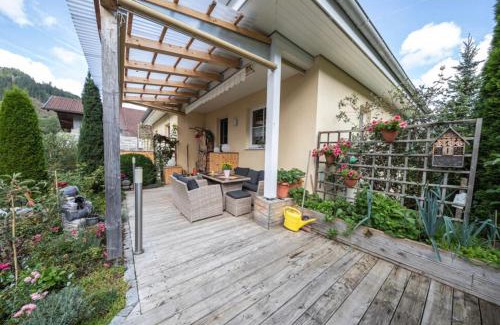 Tannheim Apartment | Discover Toskanahaus: Oceanfront Retreat with Pet-Friendly Perks