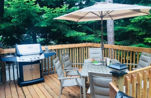 Sauble Beach Cottage | Renovated Sauble Beach Cottage with Oceanfront Views