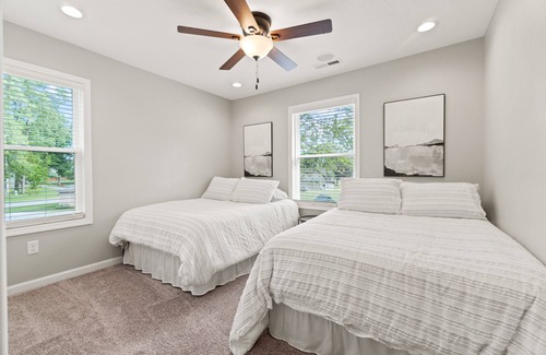 Fremont House | Renovated Lakehouse Retreat on Scenic Snow Lake - 9.6/10