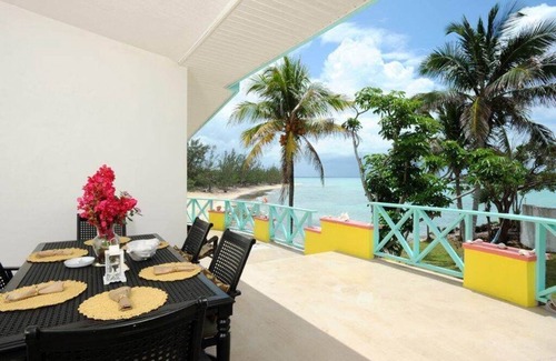South Palmetto Point House | Secluded 40-Acre Beachfront Estate with Private Amenities