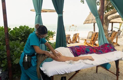Celestun Hotel | Relax at Tótem Beach Club: Oceanfront Paradise Awaits