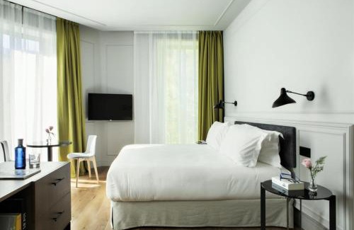 Recoletos Hotel | Discover TÓTEM Madrid: A 4-Star Pet-Friendly Retreat
