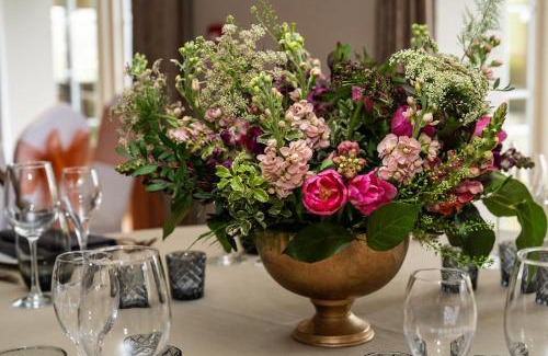 Henfield Hotel | Explore Tottington Manor Hotel: Pet-Friendly Retreat Awaits
