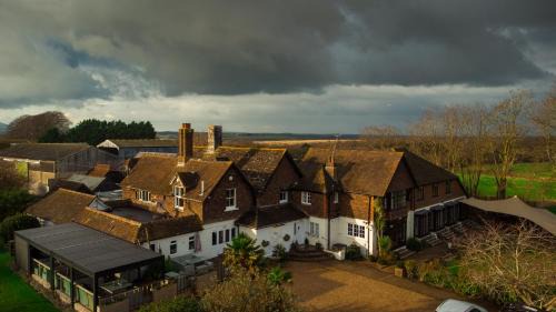 Henfield Hotel | Explore Tottington Manor Hotel: Pet-Friendly Retreat Awaits
