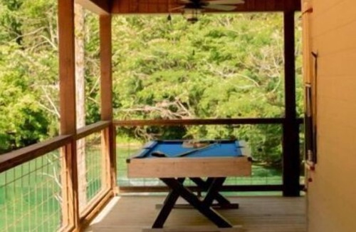 Linden Cabin | Heavenly Family Cabin with Pool & Lake View – Sleeps 10
