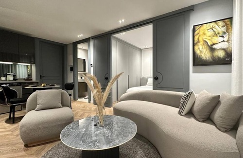 Casablanca Apartment | Elegant Retreat - A 4-Star Experience at AppartAli