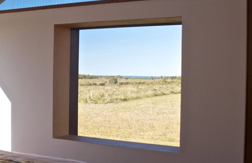 The Sandon House | Toumbaal Plains | Guest Rated 10/10 with Oceanfront Views