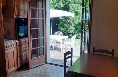 Touques House | Spacious Touques Maison: 5 Minutes from the Beach for Families