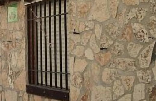 Buenache de la Sierra Cottage | Pet-Friendly Tourist Accommodation Fuente del Gamellón