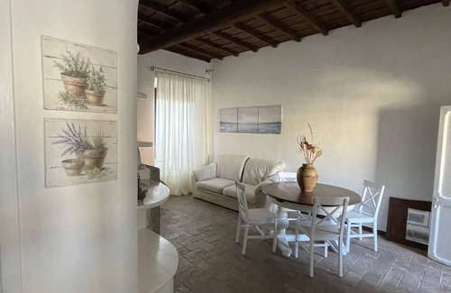 Capodimonte Apartment | Premier Tourist Accommodation La Rocca - Family-Friendly Stay
