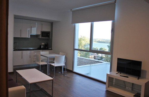 Orellana la Vieja Apartment | Relaxing Tourist Apartments at Embalse de Orellana