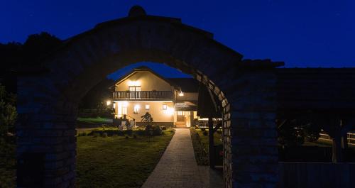 Salovci House | Discover Comfort at Tourist Farm Mali Raj with Pool & Spa