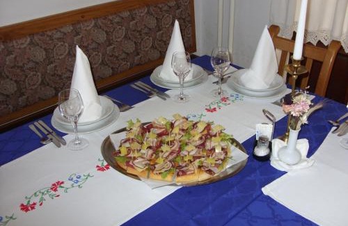 Semic House | Relax at Tourist Farm Ob izviru Krupe – Rated 9.4/10!
