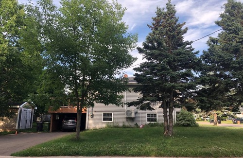 Charlottetown House | Convenient Tourist Unit Near Water, Parks & Downtown