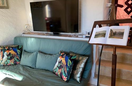 Chardonne Apartment | Experience Tournicolette: Exceptional Stay with Breakfast & Pets