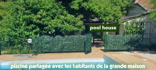 Saint-Avertin Ski Chalet | Relaxing Poolside Chalet at TourTour in the Loire Valley