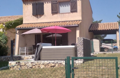 Tourtour Villa | Discover Tourtour: Your Getaway Between Sea and Mountains