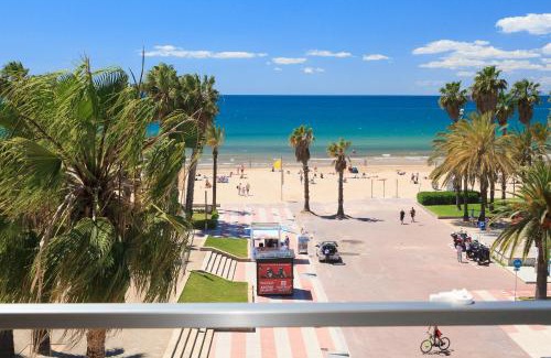 Salou City Centre Apartment | Family-Friendly Retreat at Tous Planet Costa Dorada