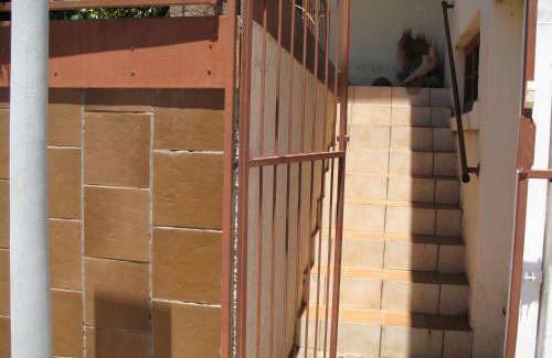Colesberg Apartment | Top-Rated Toverberg Guest Houses with Family & Pet Amenities