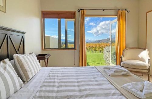 Lowburn House | Discover Towan House at Carrick Winery with Ocean Views
