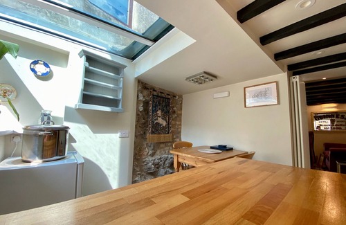 Bonsall Cottage | Experience T’owd Man’s: A Bijou Cottage Retreat
