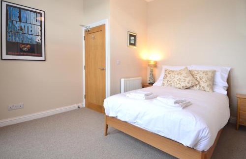 Gwithian Apartment | Towennan: Family-Friendly Apartment in Tranquil Coastal Village