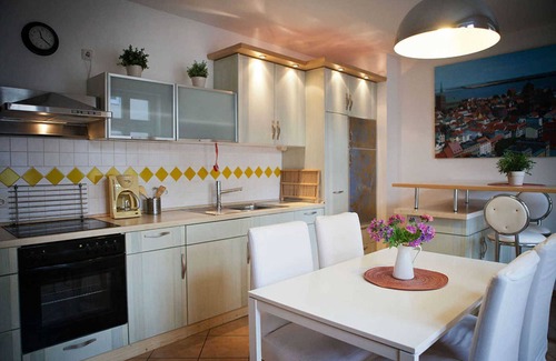 Old Town Apartment | Exceptional Ocean View Tower House with Roof Terrace
