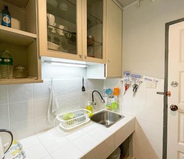 Thanon Phaya Thai Apartment | Prime Tower Residence in Bangkok's Shopping District