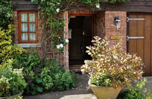 Crowcombe House | Cozy Town End Farm Cottages: 4-Star Stay with Kitchen & Pets