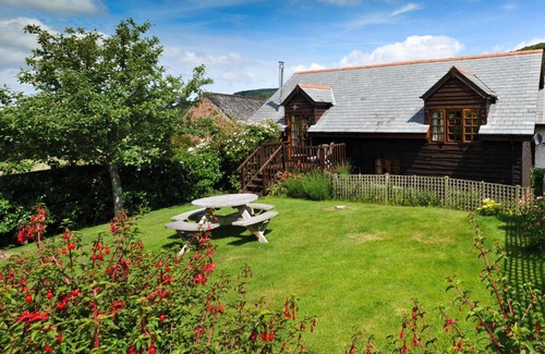 Crowcombe House | Cozy Town End Farm Cottages: 4-Star Stay with Kitchen & Pets
