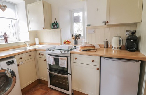Grassington Cottage | Cozy Town Head Cottage: Family-Friendly Retreat in Grassington