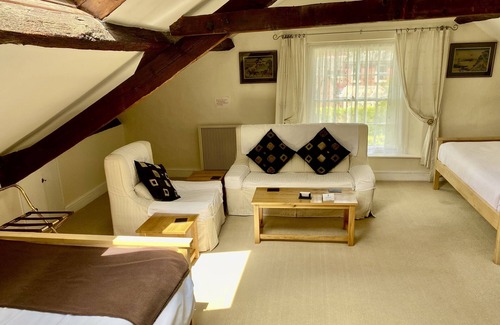 Dulverton Bed & Breakfast | Guest Rated Town Mills B &B: Family-Friendly Comfort Awaits