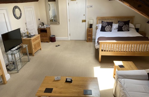 Dulverton Bed & Breakfast | Guest Rated Town Mills B &B: Family-Friendly Comfort Awaits