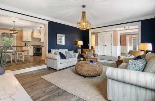 Ocean View House | Relax at Ocean View: Family-Friendly with Pool Access