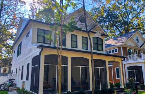 Country Club Estates House | Pet-Friendly Retreat in Rehoboth Beach: 4-Star Excellence