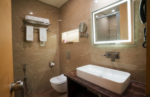 Shamshabad Hotel | TOWN SQUARE SUITES