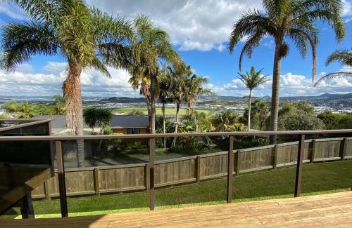 Whangarei House | Discover Comfort at Town View Homestay for Your Getaway
