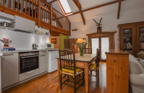 Lydford Cottage | Discover Townend Barn: Family & Pet-Friendly Getaway