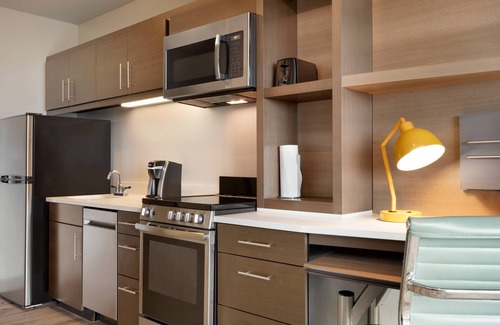 Kill Devil Hills Hotel | Eco-Friendly TownePlace Suites in Outer Banks with Pool