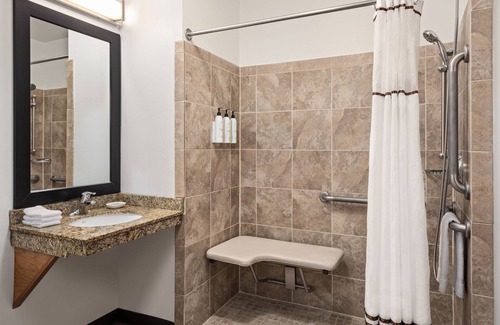Warehouse District Hotel | Discover TownePlace Suites by Marriott Minneapolis Downtown